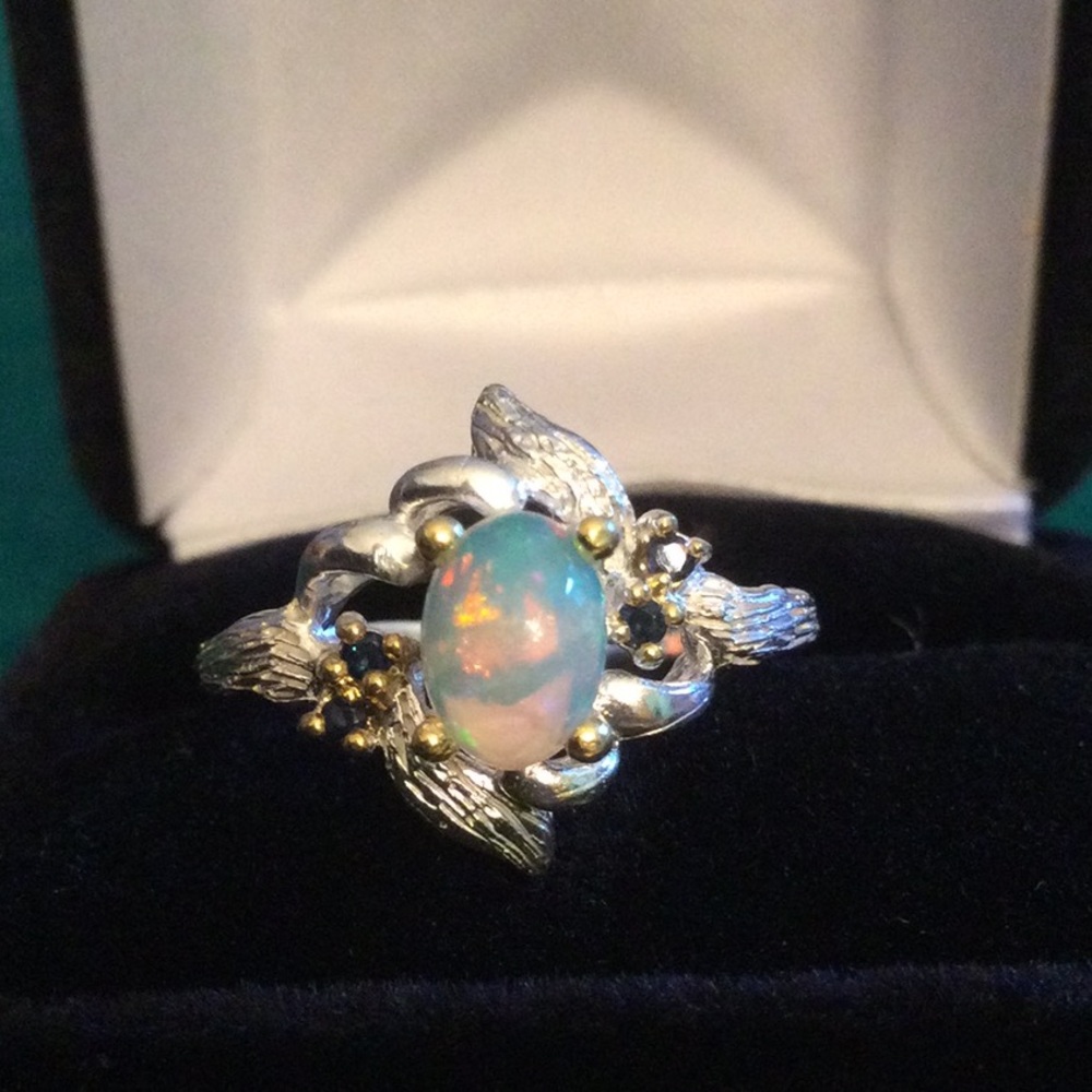 Amazing Genuine Fiery Opal Ring with Sapphires - Picture 4 of 11